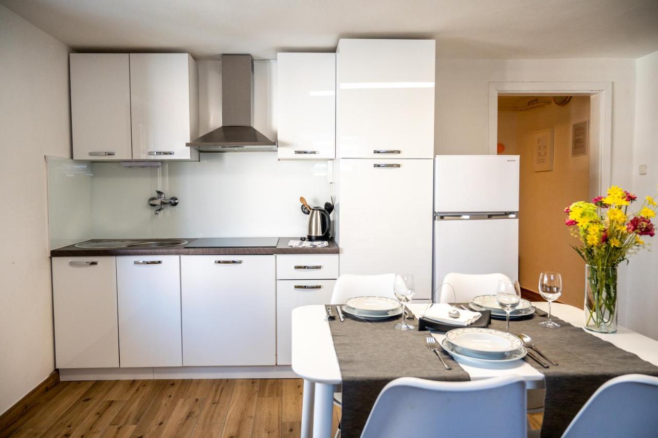 Apartments Krasna ポストイナ エクステリア 写真