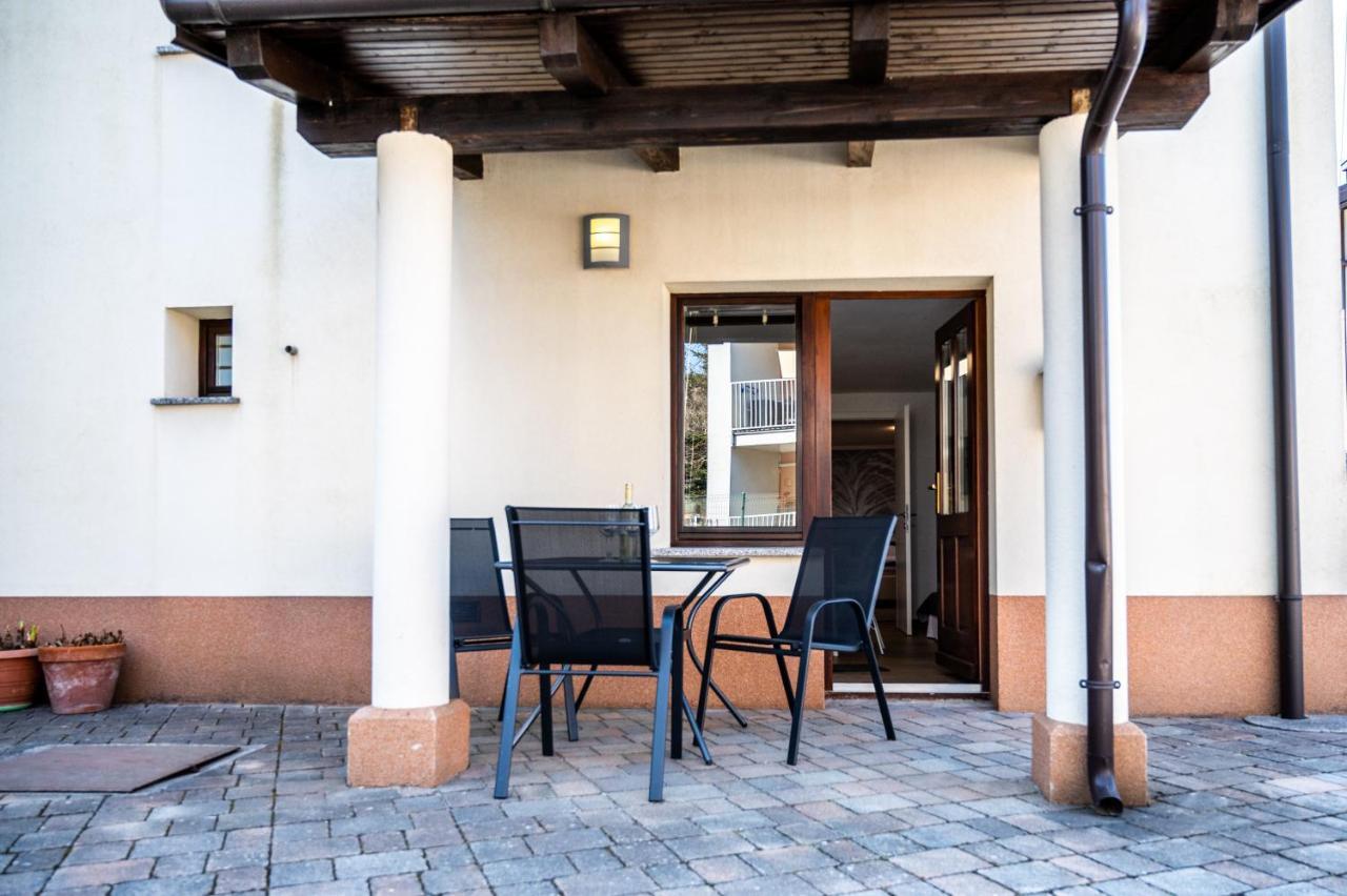 Apartments Krasna ポストイナ エクステリア 写真